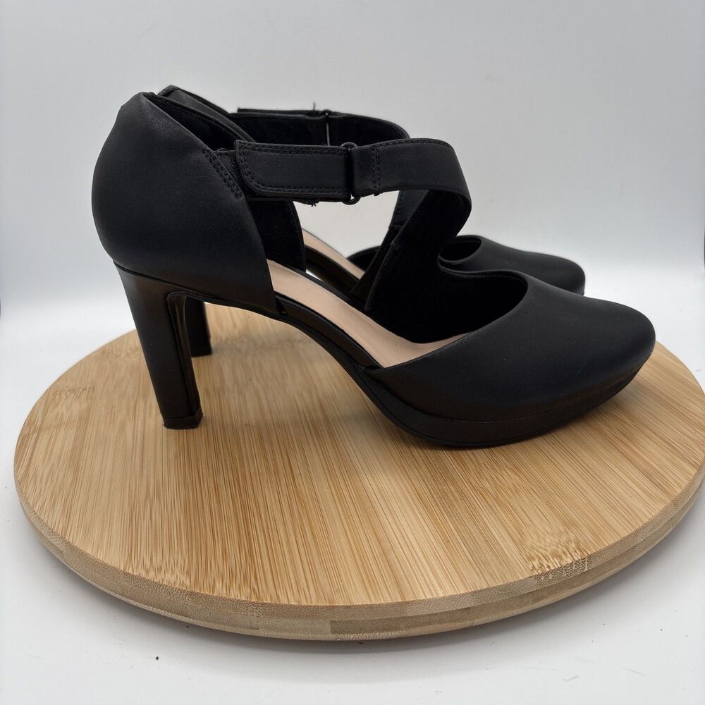 Clarks Ambyr Glow Mary Jane Pumps Womens Size 9.5M Black Leather Heel Classic
